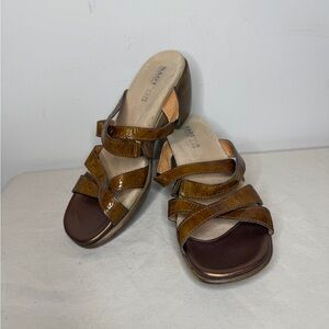 Naot Chestnut Leather Women Sandals